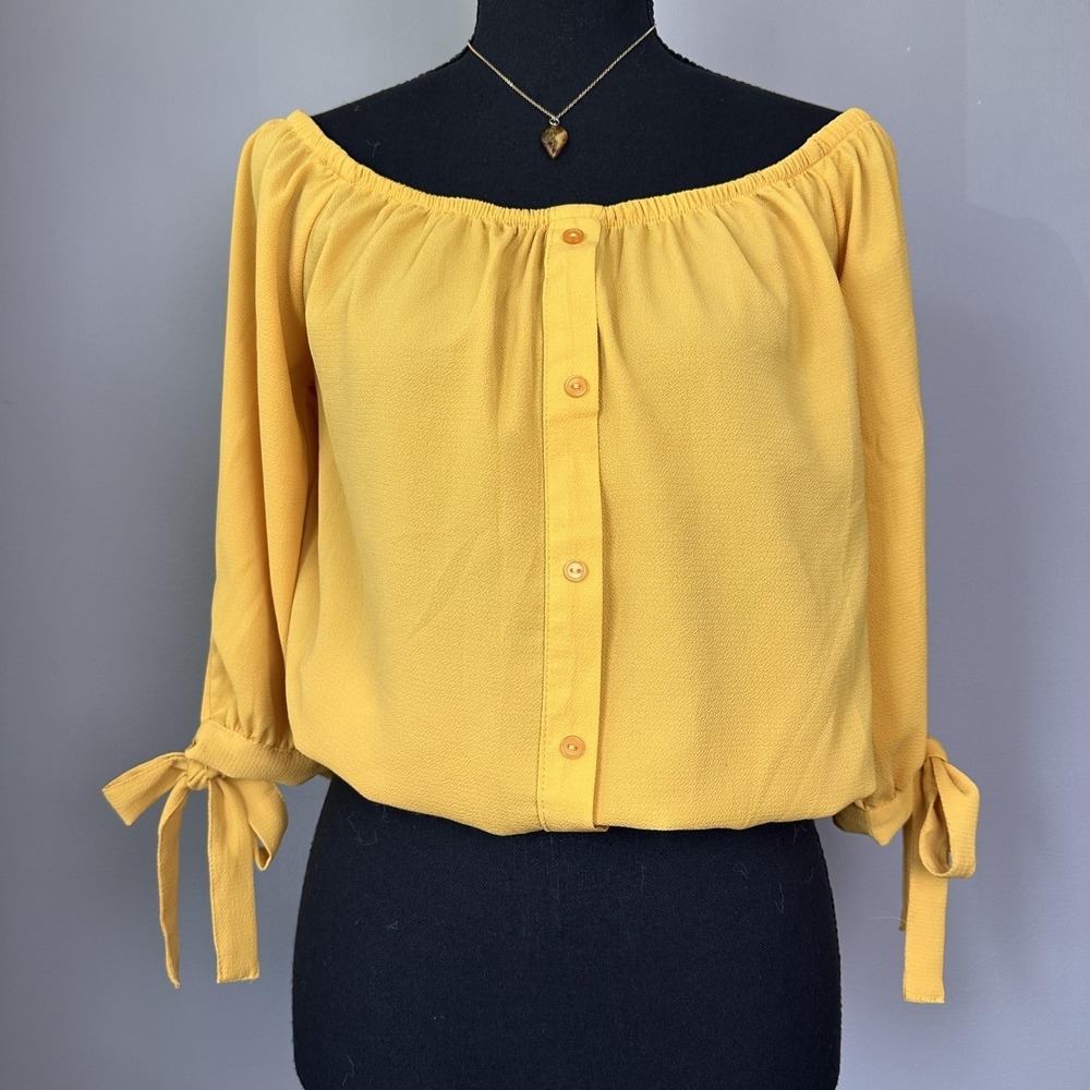 Peasant Shirt Womens Small‎ Yellow Off Shoulder Button Front 3/4 Sleeve Cropped